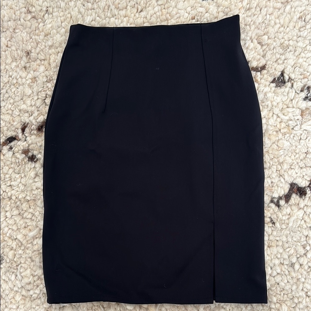 Judith and Charles Knee-Length Pencil Skirt